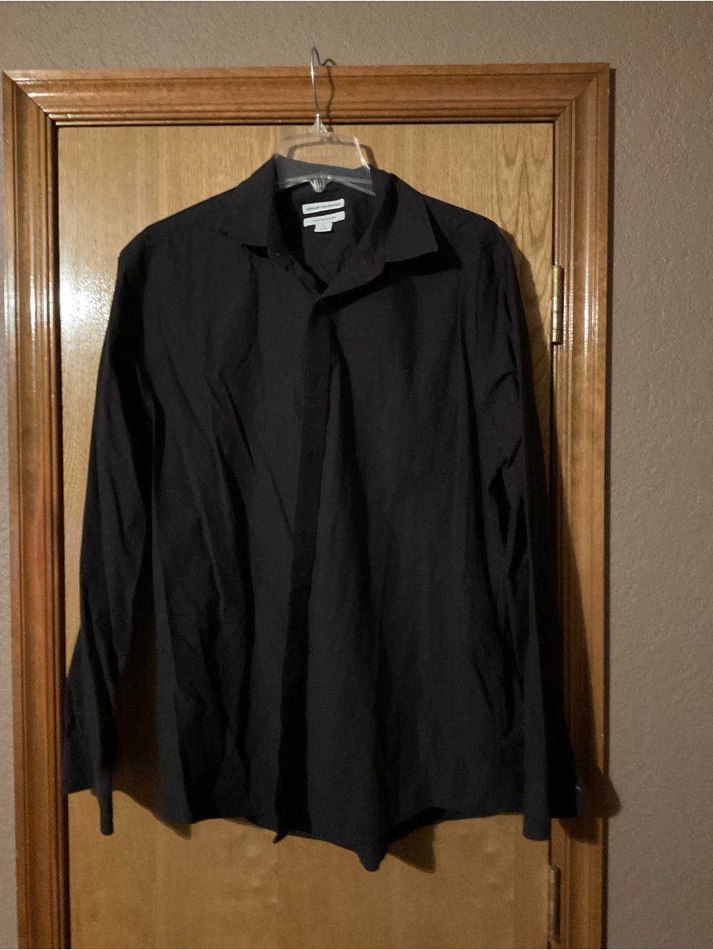 Amazon Essentials Black Long-Sleeve Dress Shirt
